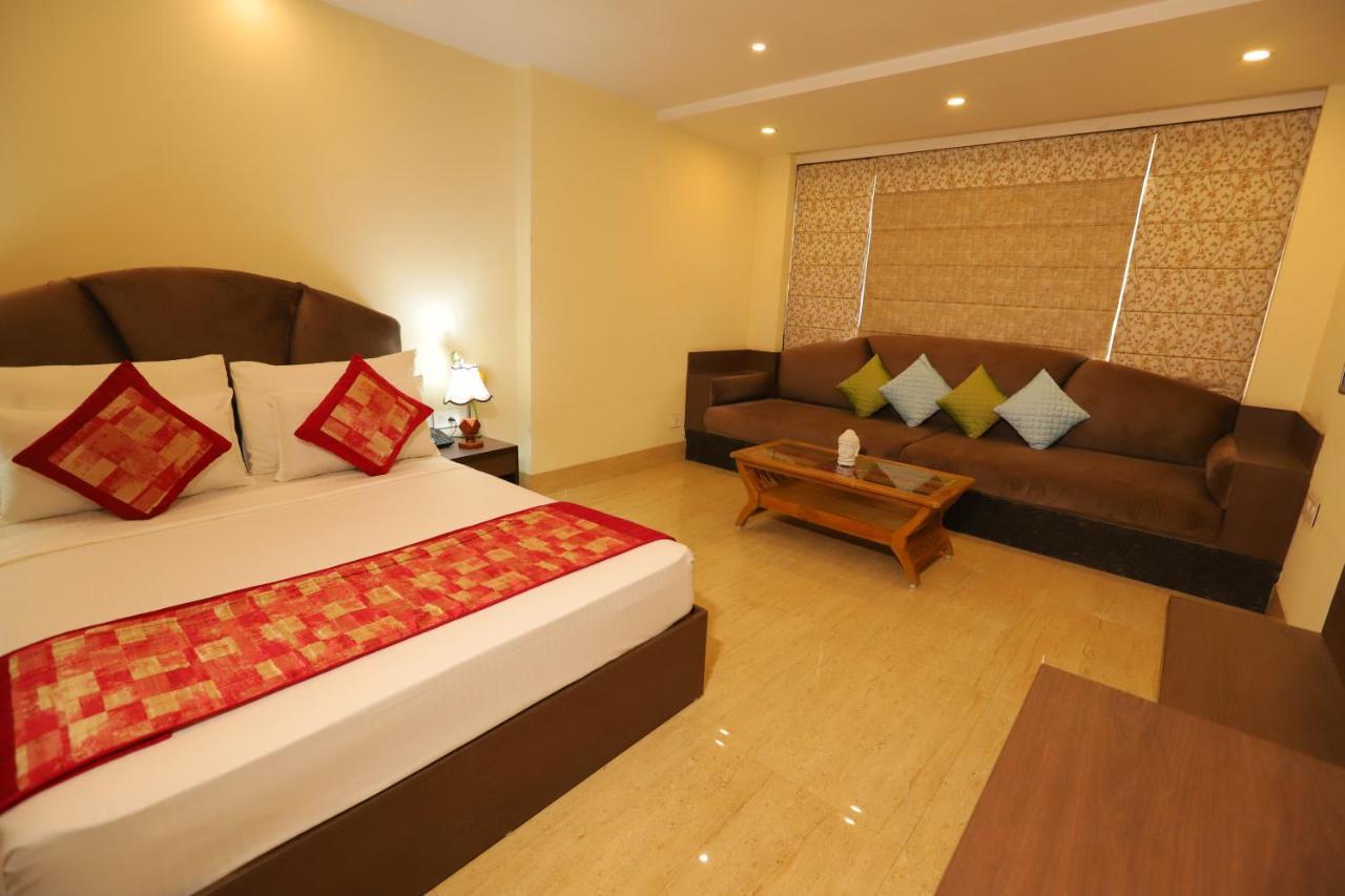 Hotel Mayur Assam - New Delhi Railway Station Exterior foto