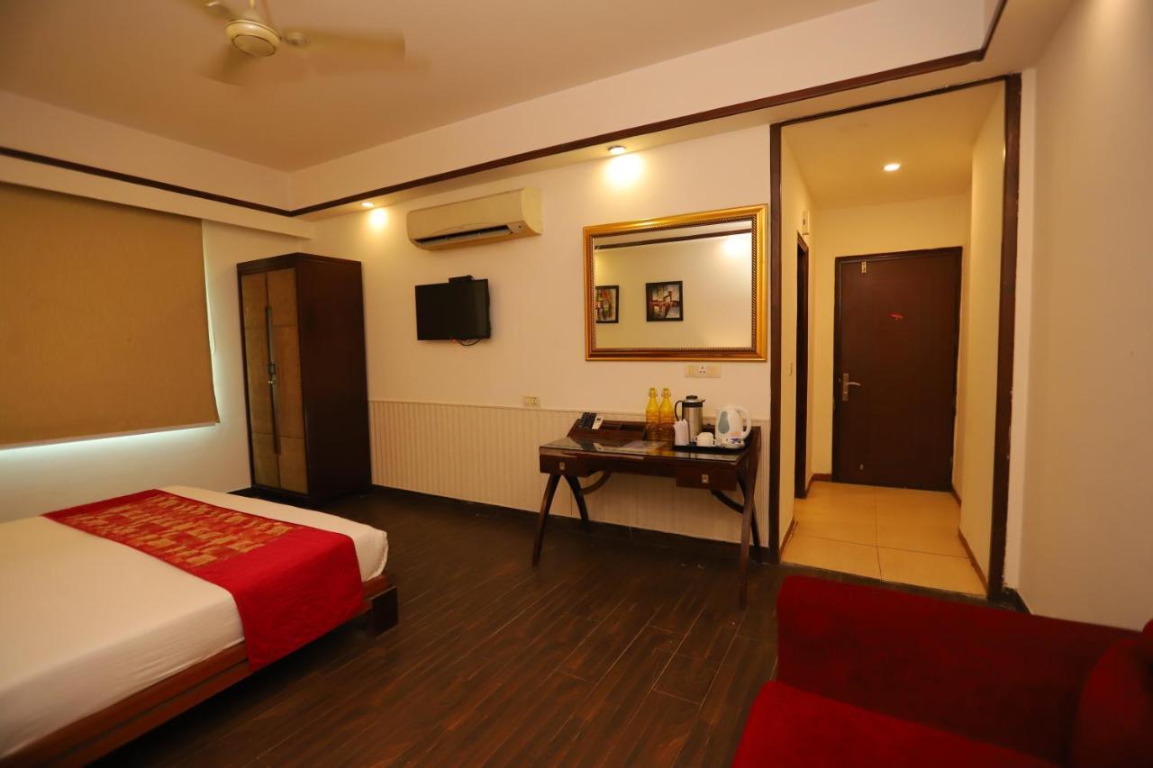 Hotel Mayur Assam - New Delhi Railway Station Exterior foto