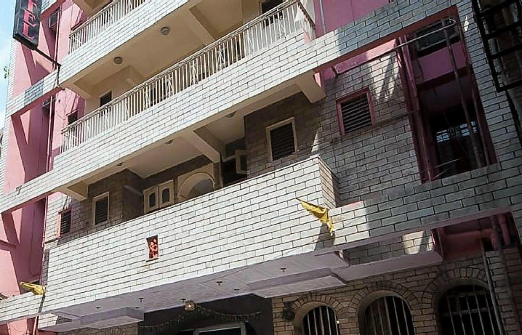 Hotel Mayur Assam - New Delhi Railway Station Exterior foto
